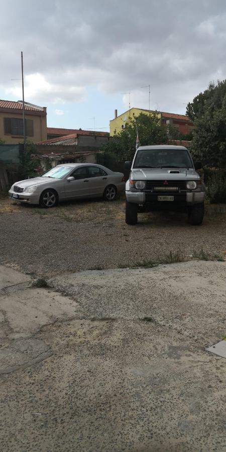 Apartamento A Casa Di Rossano E Rossella Carbonia Exterior foto
